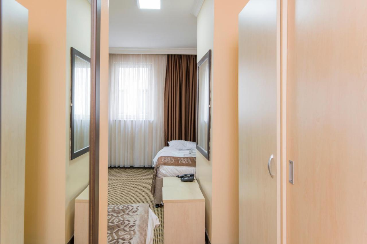 My Dome Economy Hotell Istanbul Exteriör bild
